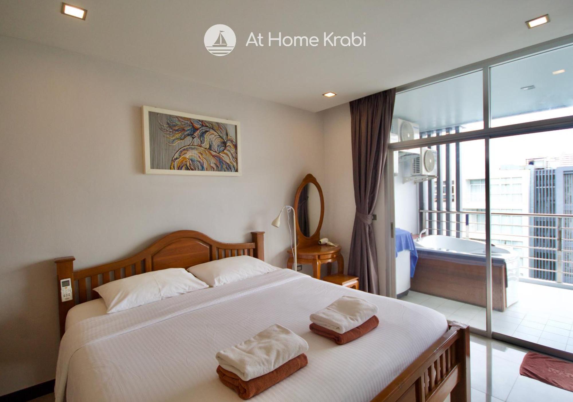 At Sea Condotel Ban Ko Kwang Номер фото